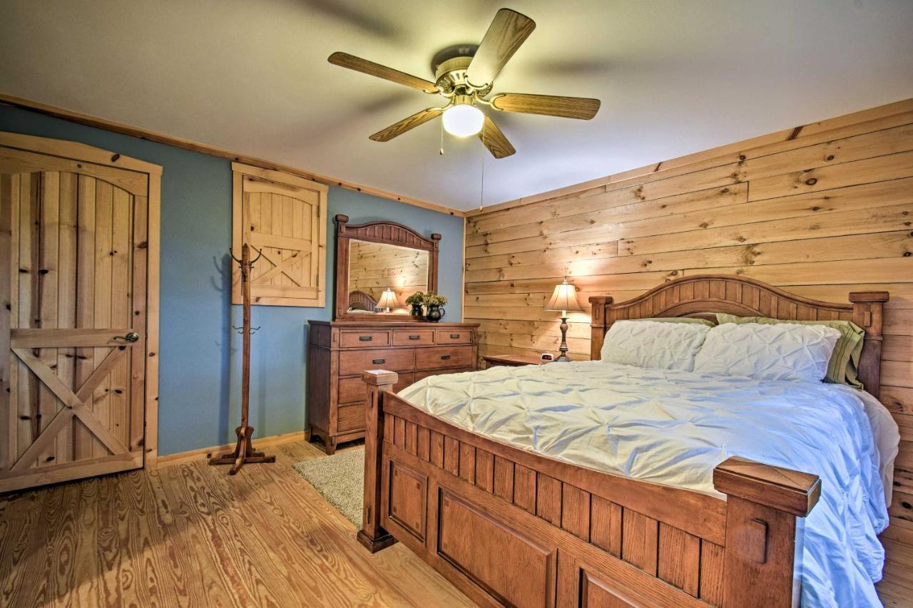 Cozy Amish Country Cabin On Shipshewana Lake! Экстерьер фото